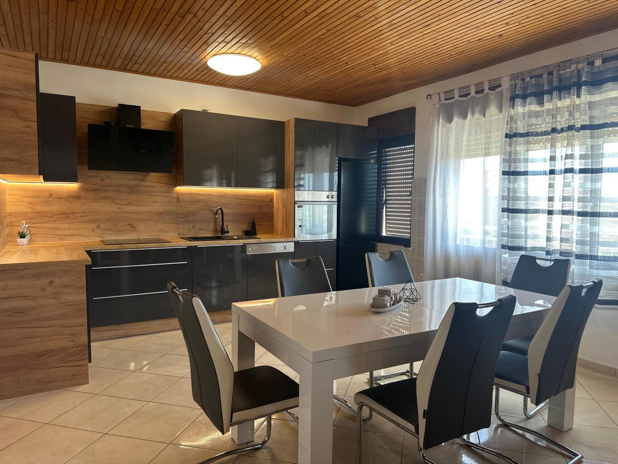 Salona Split Apartment Екстериор снимка